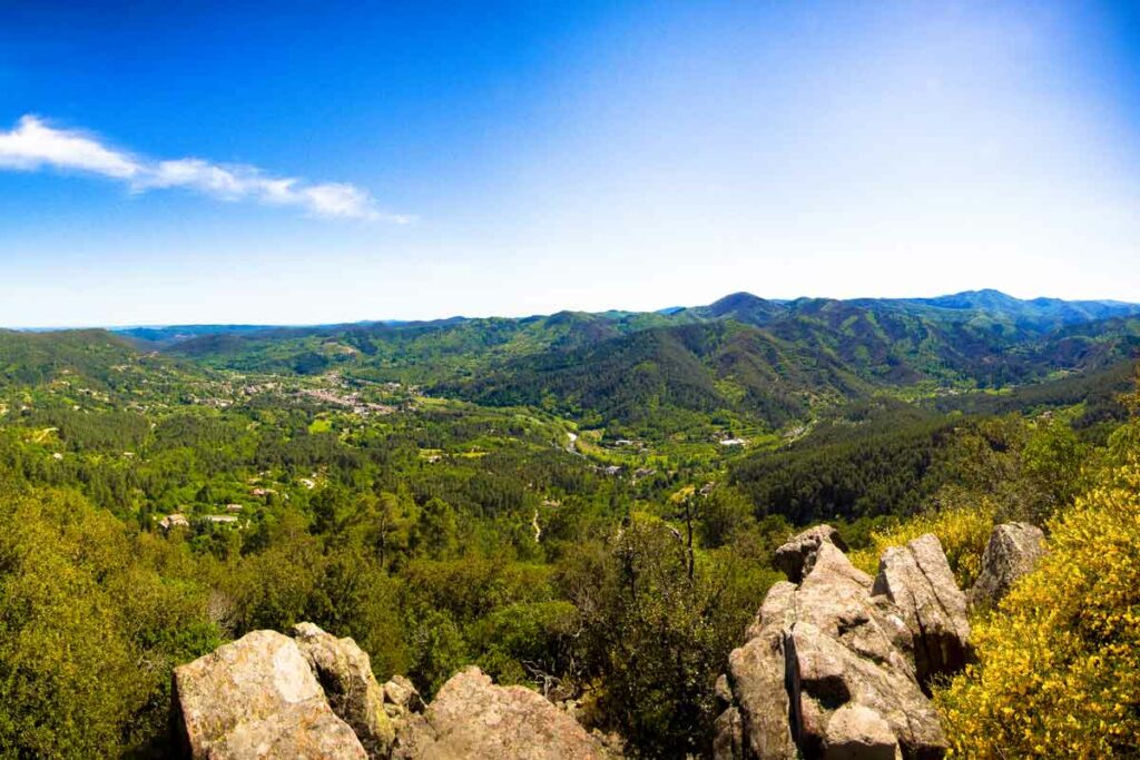 Randonnée panoramique au Pic d’Arbousse