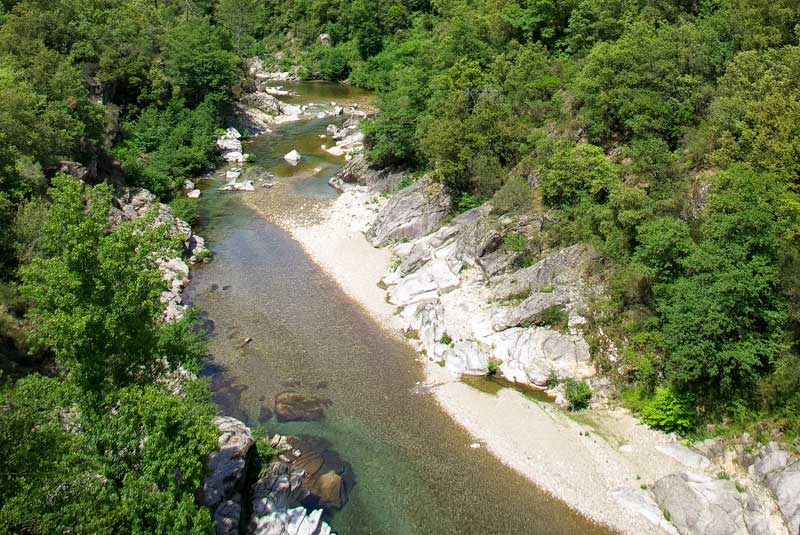 riviere pont des abarines gard